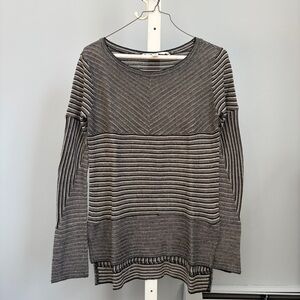 Dakota Collective Size XS Lightweight Long Sleeve
